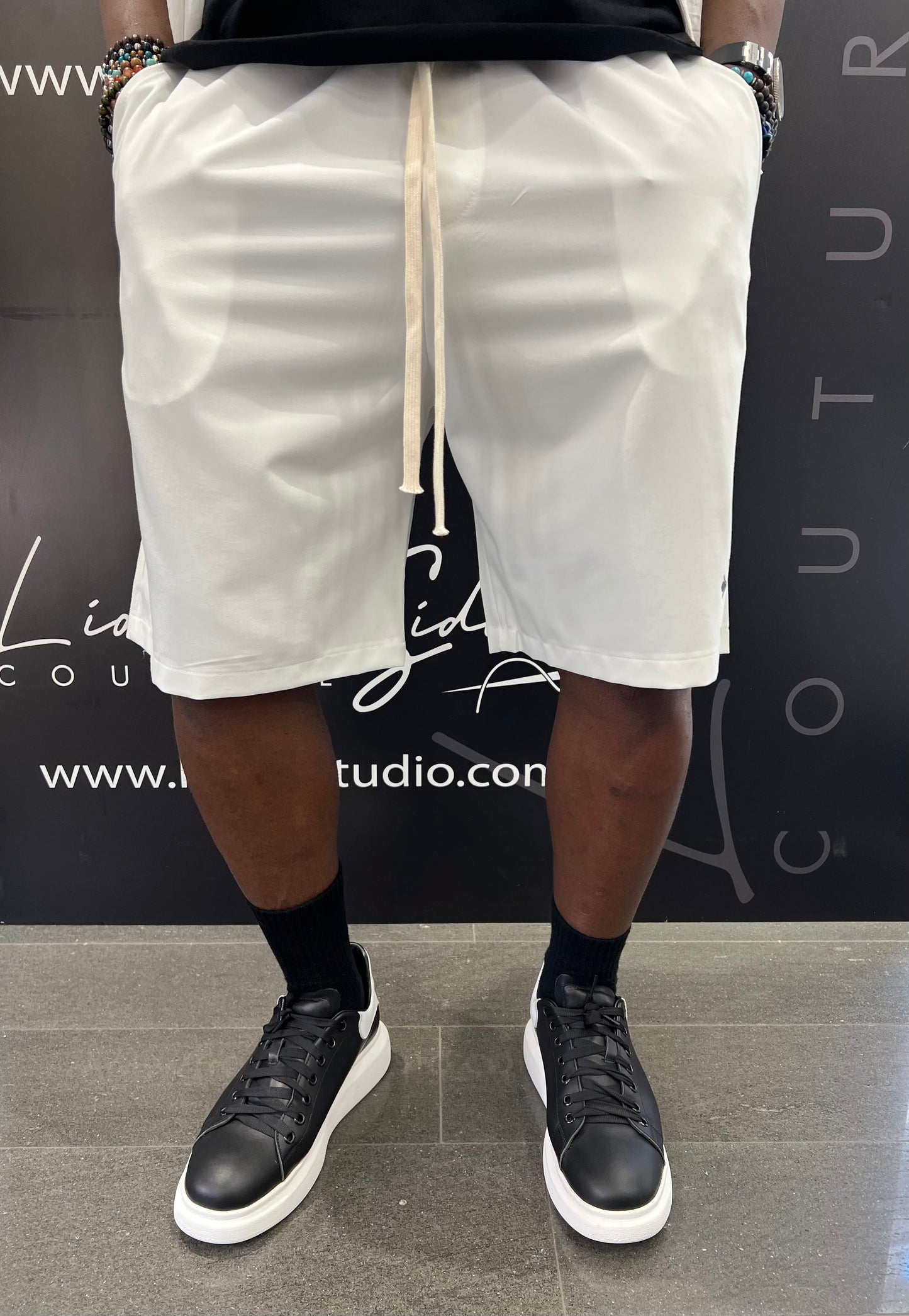 BERMUDA WHITE DIS MOI PARIS CON CROCE E LOGO