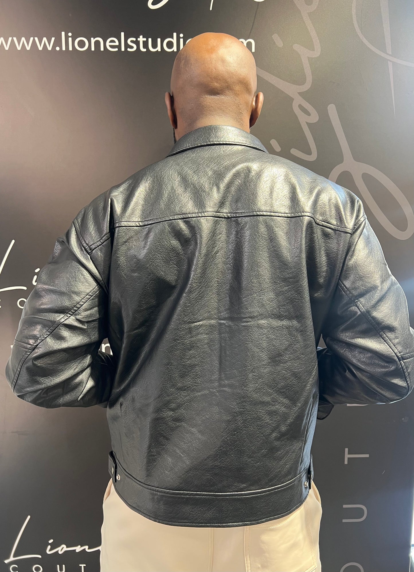 Giacca in similpelle - black OVERSIZE CON ZIP FRONTALE BY LS STUDIO