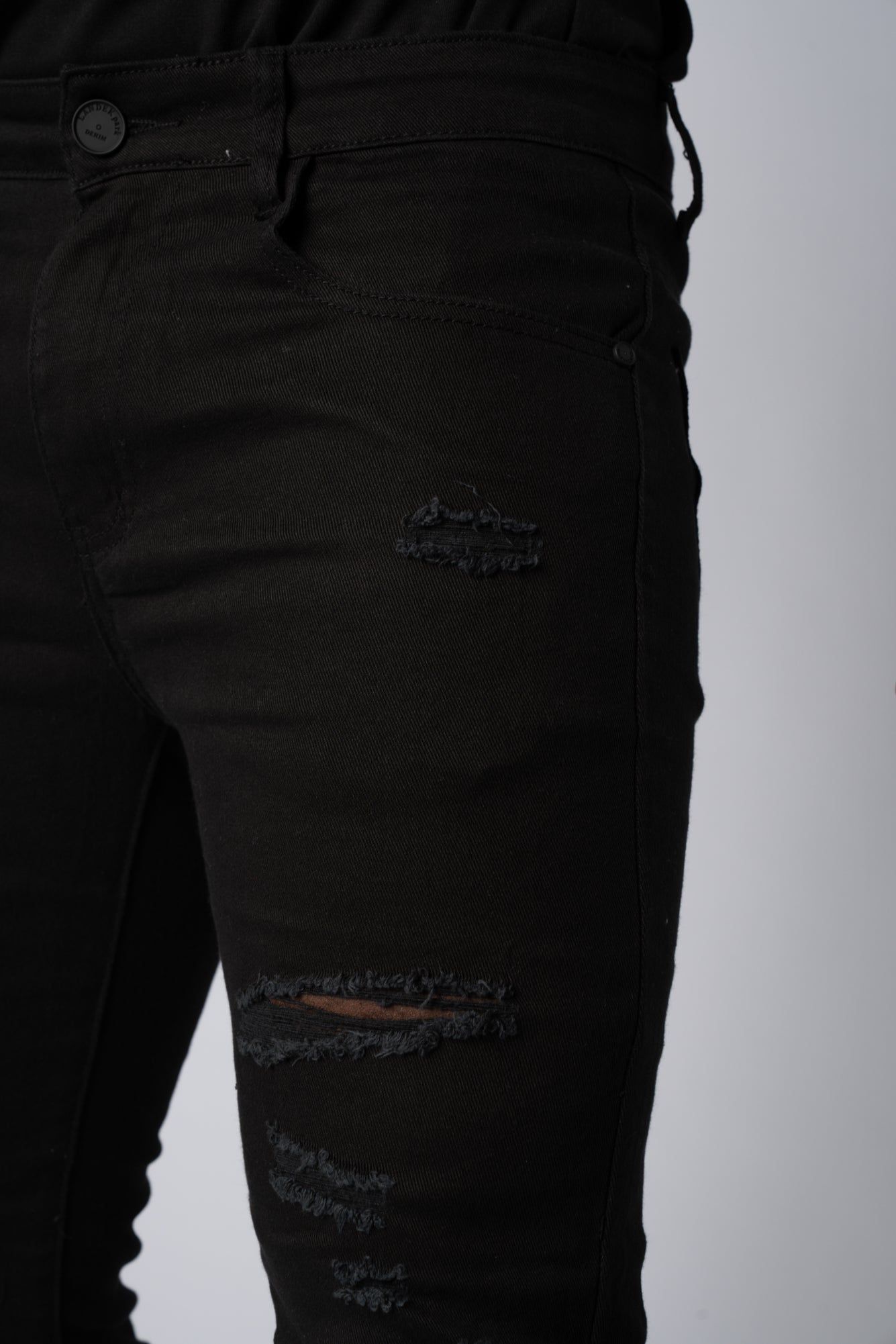 Jeans Denim Destroyed con Strappi black