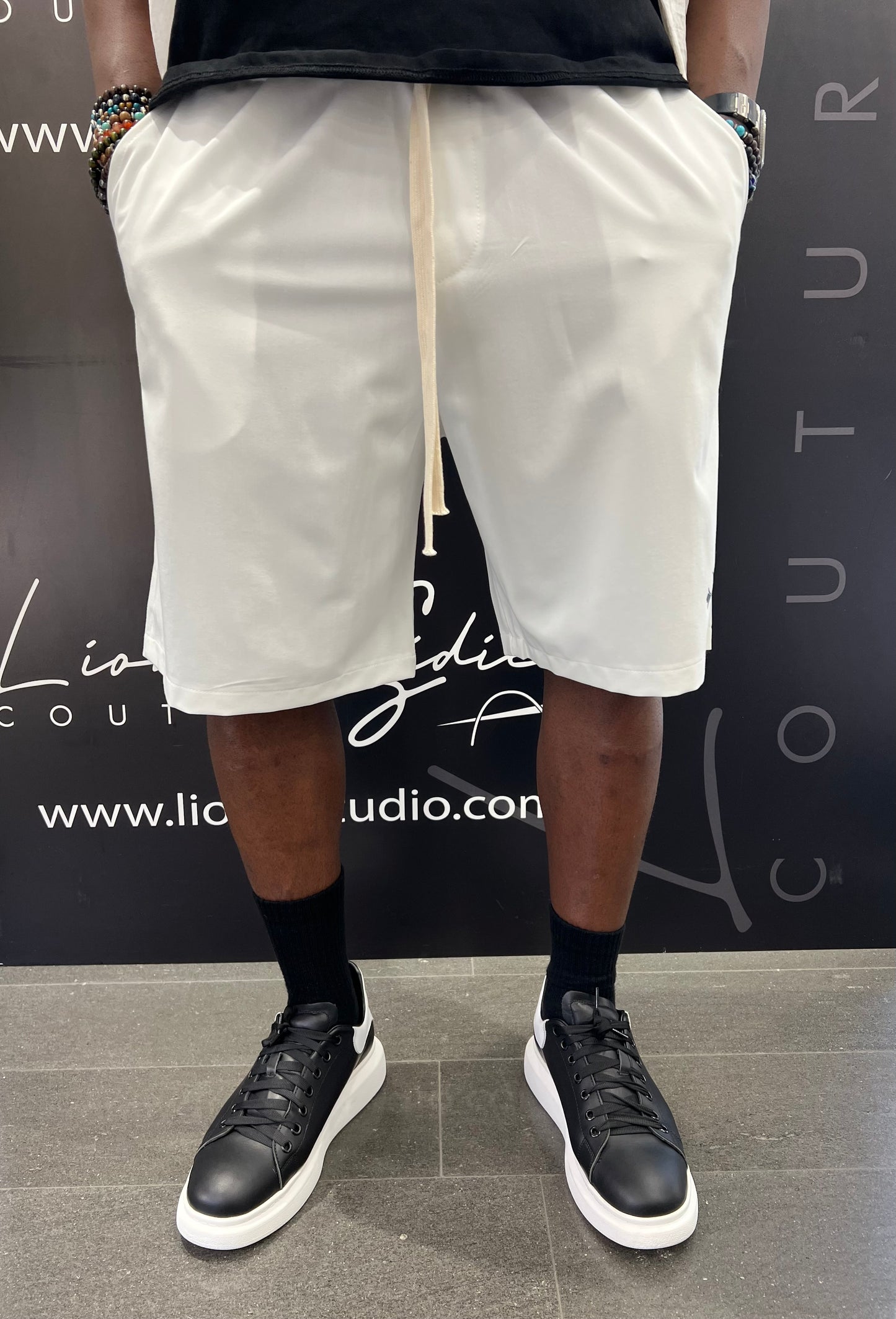 BERMUDA WHITE DIS MOI PARIS CON CROCE E LOGO