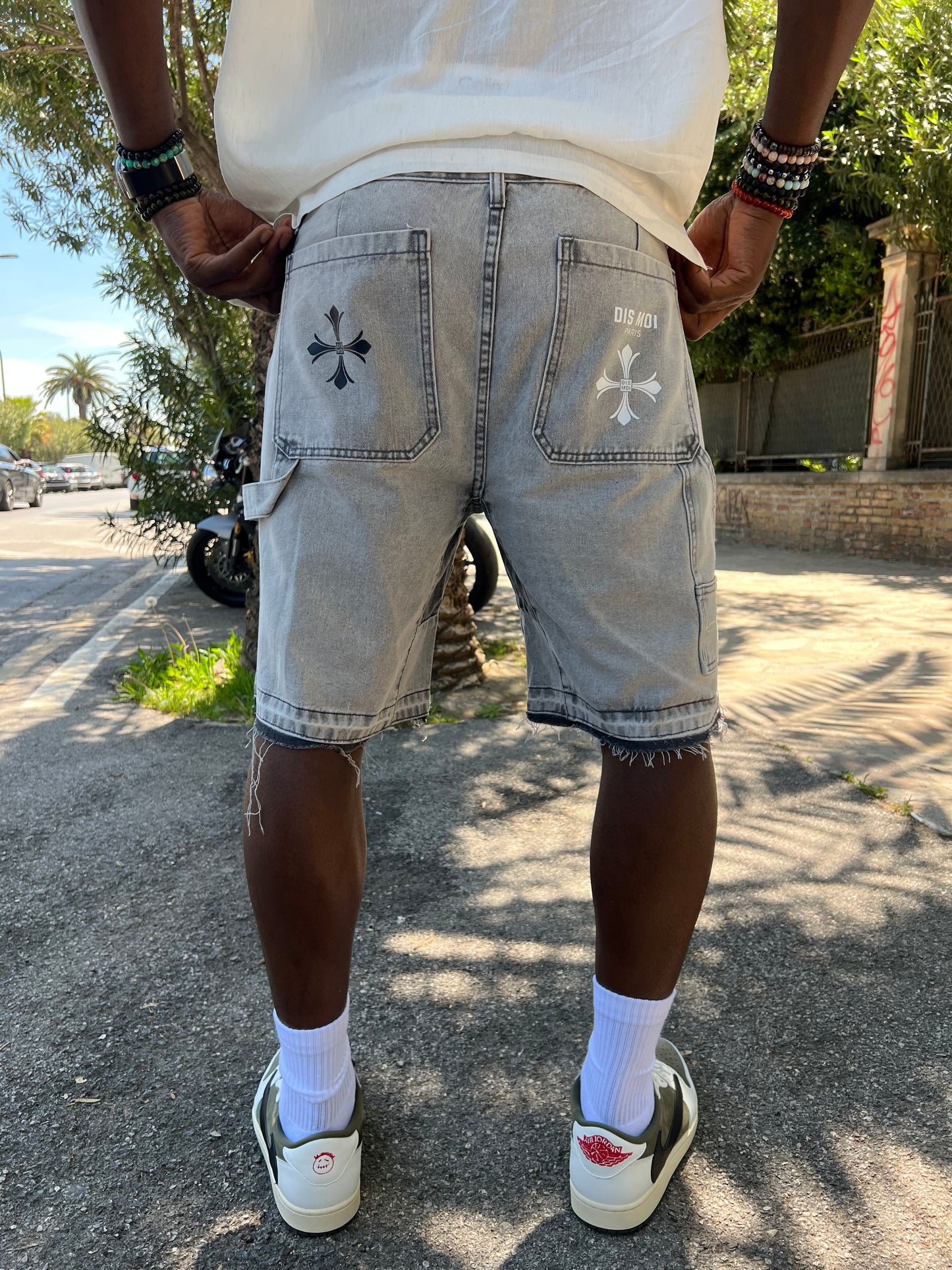 BERMUDA DIS MOI PARIS LIMITED