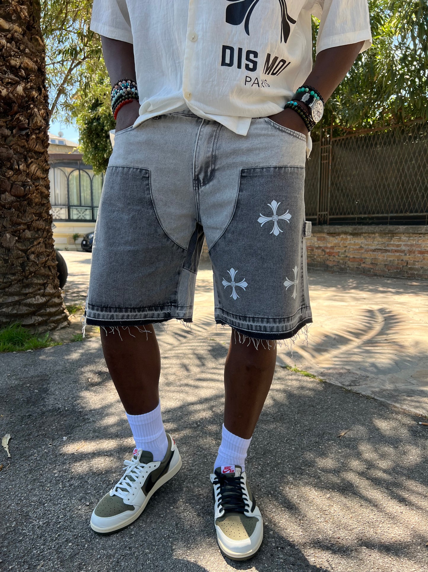 BERMUDA DIS MOI PARIS LIMITED