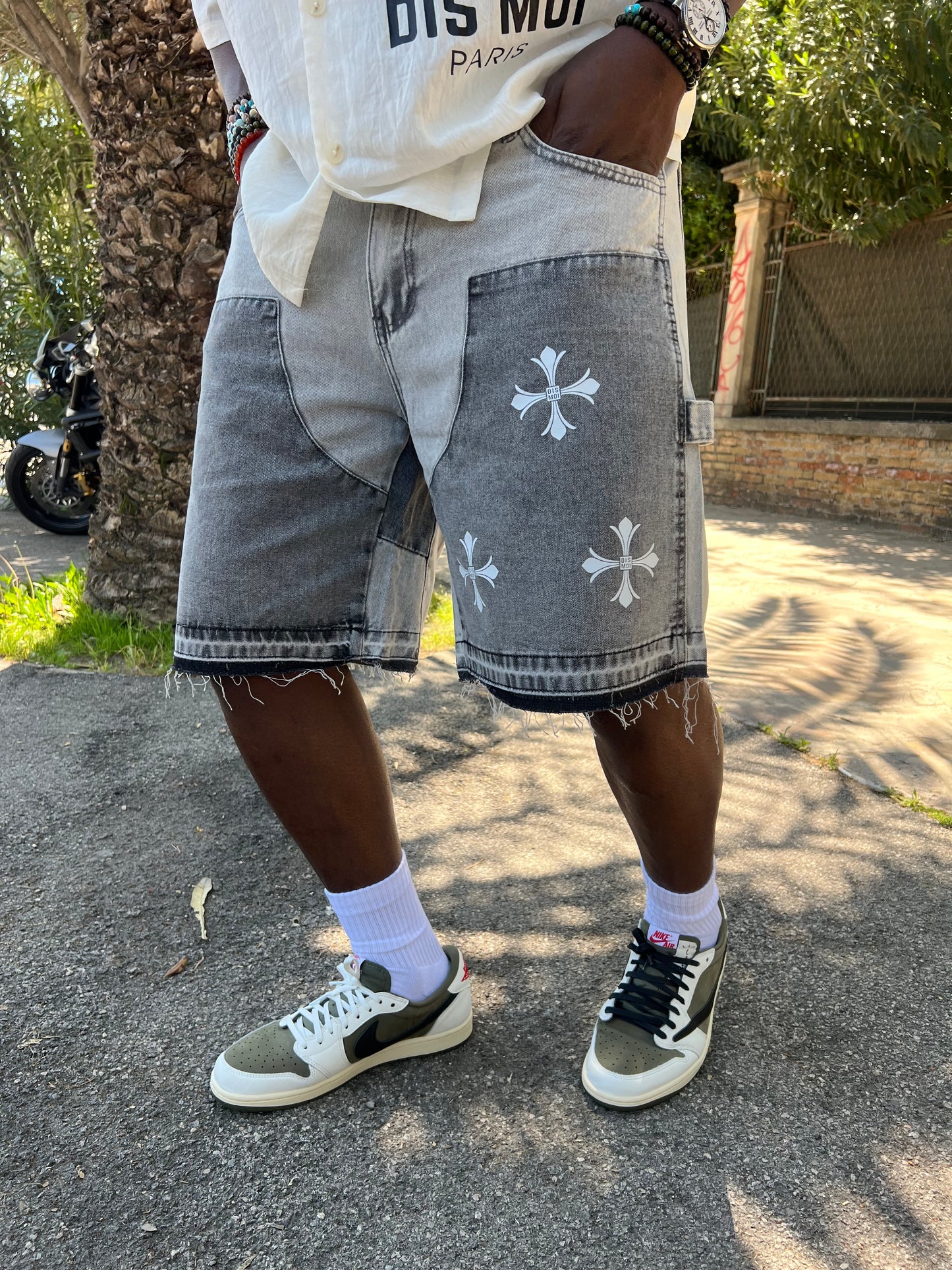 BERMUDA DIS MOI PARIS LIMITED