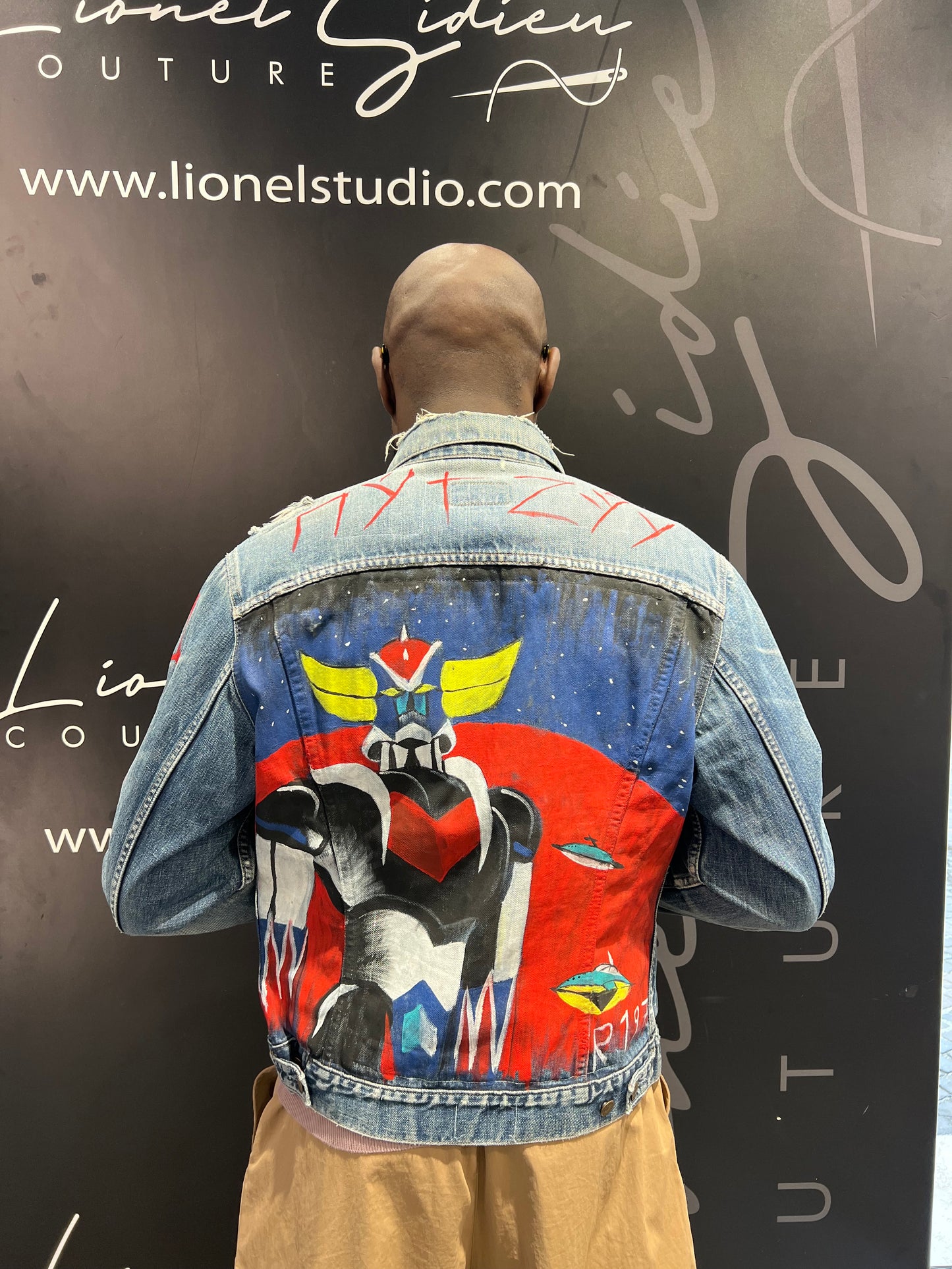 GIACCA CUSTOMIZED LEVIS GOLDRAKE REALIZZATA A MANO