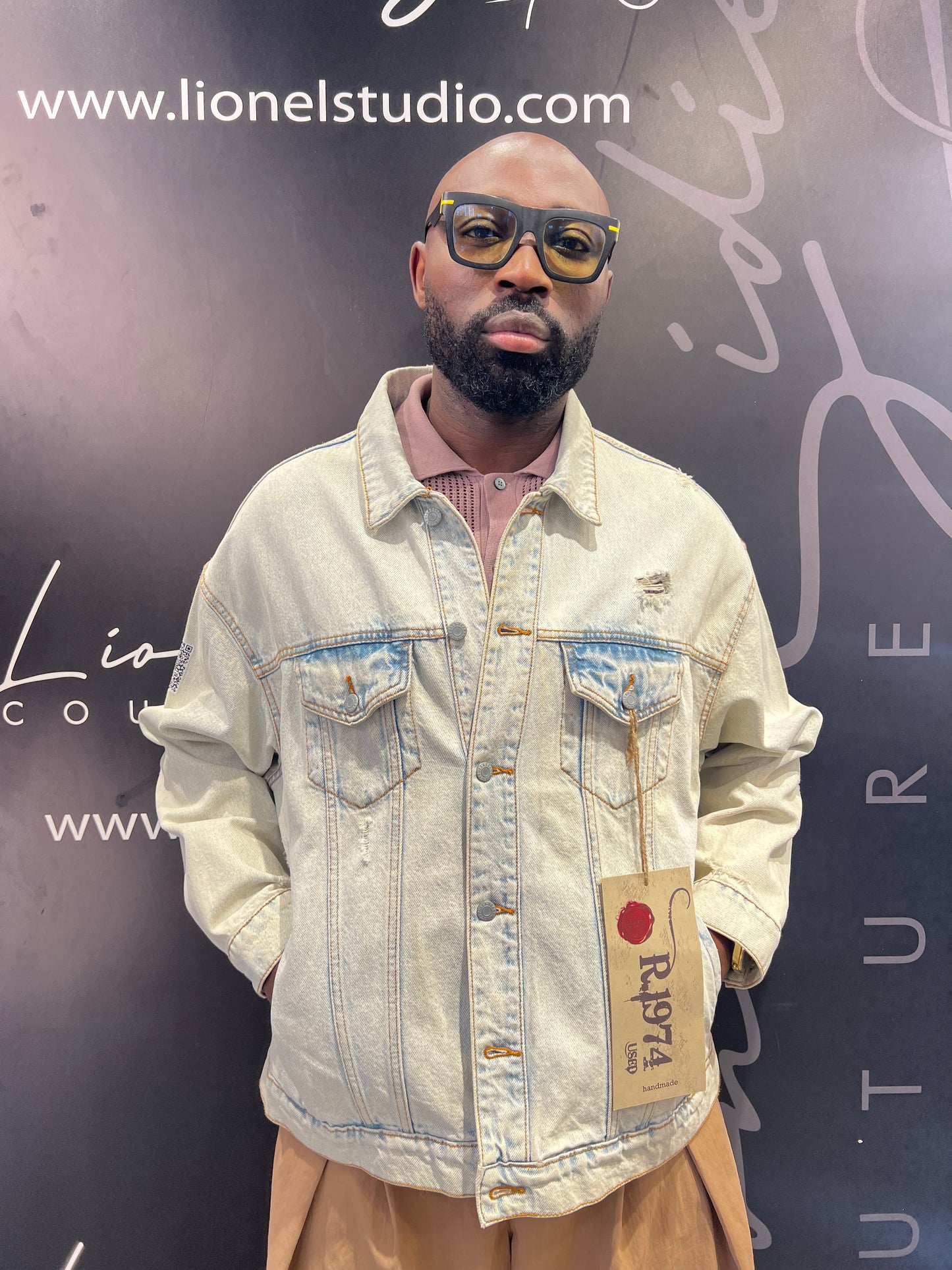 GIACCA CUSTOMIZED LEVIS UOMO TIGRE REALIZZATA A MANO